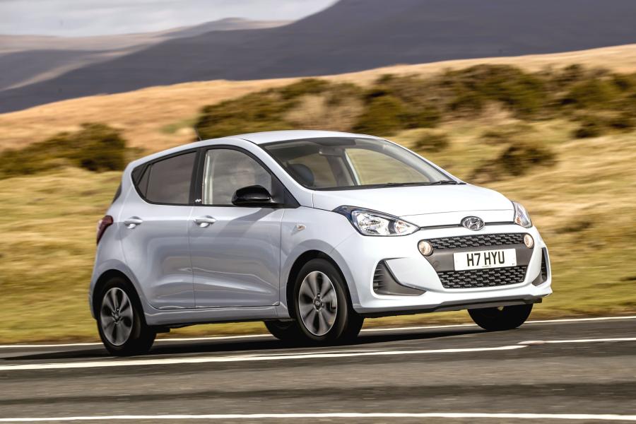  Hyundai i10 Play 2019 года  (UK) (фото 35 из 42)